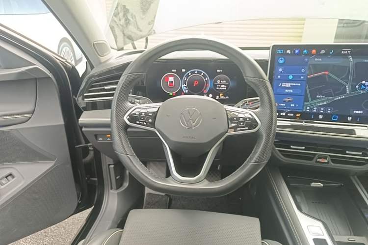 Used Volkswagen Magotan 2024 380TSI DSG Ultimate Edition Steering Wheel