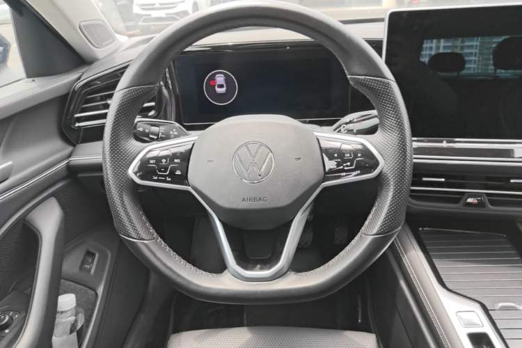 Used Volkswagen Magotan 2024 380TSI DSG Ultimate Edition Steering Wheel