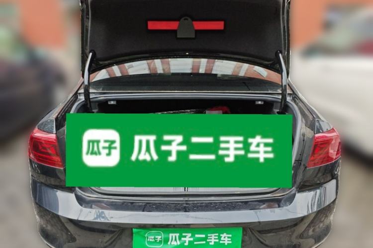 Used Volkswagen Magotan 2024 2 Million Units Zhongxiang Version 330TSI DSG Luxury Edition Trunk