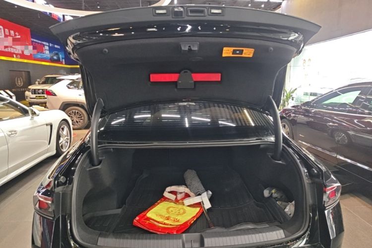 Used Volkswagen Magotan 2024 380TSI DSG Prestige Edition DaMai Package Trunk
