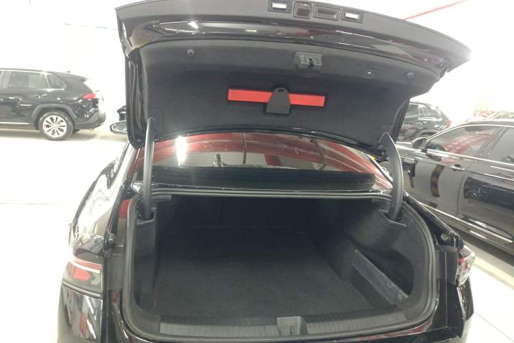 Used Volkswagen Magotan 2024 380TSI DSG Ultimate Edition Trunk