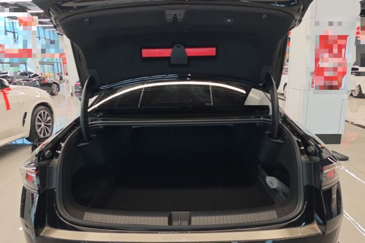 Used Volkswagen Magotan 2024 380TSI DSG Prestige Edition DaMai Package Trunk
