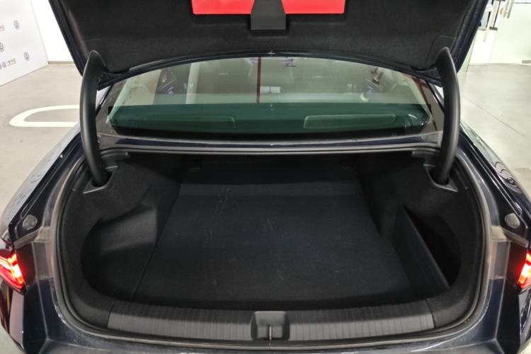 Used Volkswagen Magotan 2024 380TSI DSG Ultimate Edition Trunk