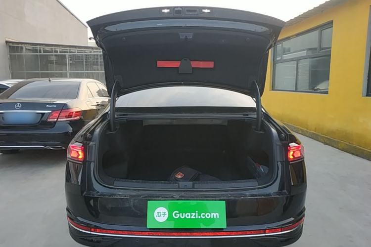 Used Volkswagen Magotan 2024 380TSI DSG Prestige Edition DaMai Package Trunk