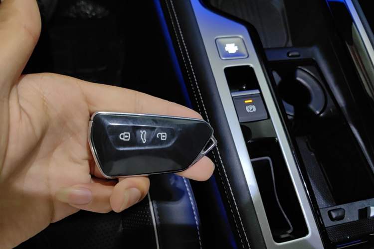 Used Volkswagen Magotan 2024 380TSI DSG Ultimate Edition Vehicle Key