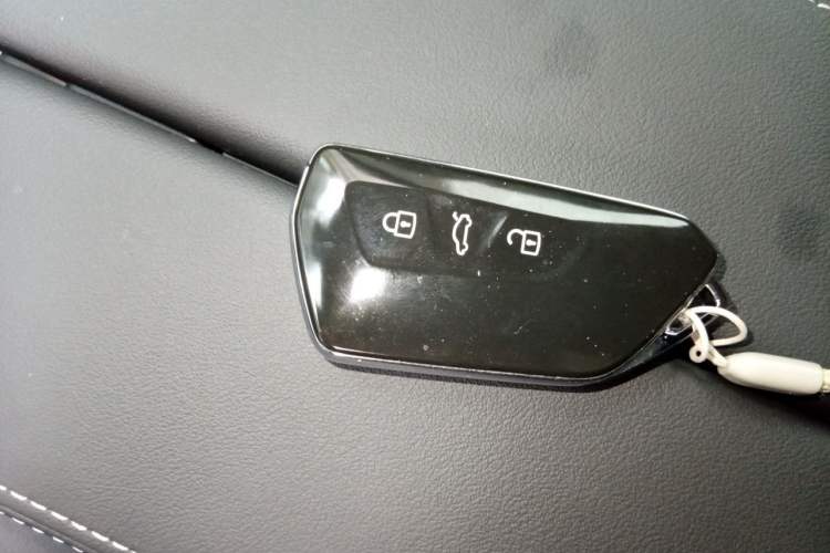 Used Volkswagen Magotan 2024 380TSI DSG Ultimate Edition Vehicle Key