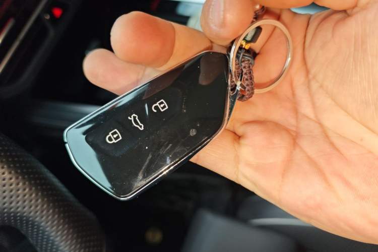 Used Volkswagen Magotan 2024 380TSI DSG Ultimate Edition Vehicle Key