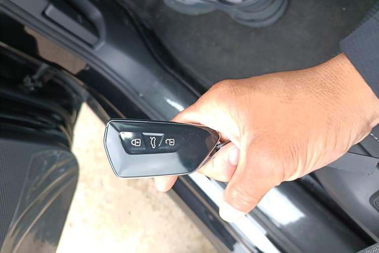 Used Volkswagen Magotan 2024 380TSI DSG Ultimate Edition Vehicle Key