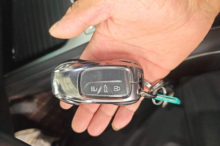 Used Volkswagen Magotan 2024 380TSI DSG Prestige Edition DaMai Package Vehicle Key