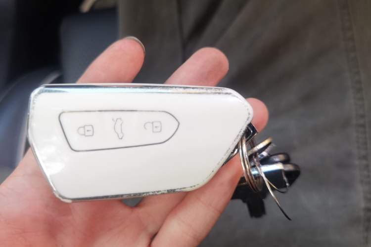 Used Volkswagen Magotan 2024 380TSI DSG Prestige Edition DaMai Package Vehicle Key