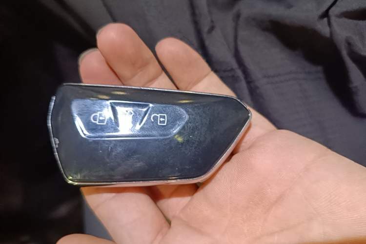 Used Volkswagen Magotan 2024 380TSI DSG Ultimate Edition Vehicle Key