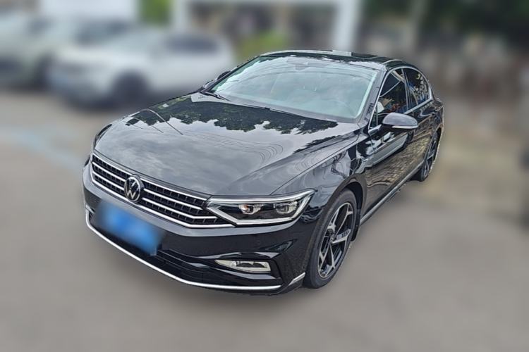 Used Volkswagen Magotan 2024 2 Million Units Zhongxiang Version 330TSI DSG Luxury Edition Guazi used car, China used car export, Used car for sale, Used  cars, Cheapest cars for sale