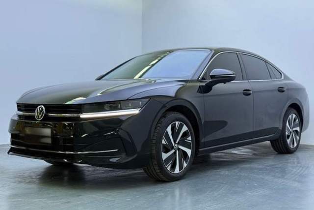Used Volkswagen Magotan 2024 300TSI DSG Prestige Edition—A Real Eye-Catcher