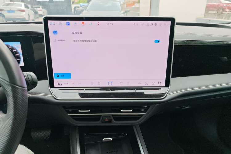 Used Volkswagen Magotan 2024 380TSI DSG Ultimate Edition Audio And AC Panel
