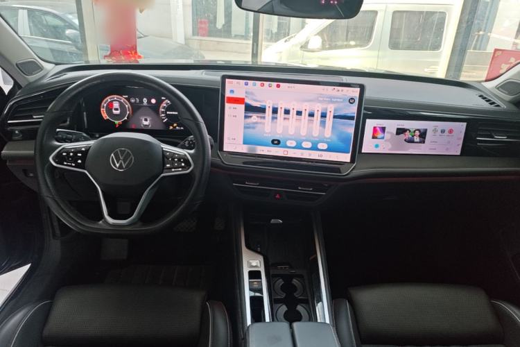 Used Volkswagen Magotan 2024 380TSI DSG Ultimate Edition Center Console