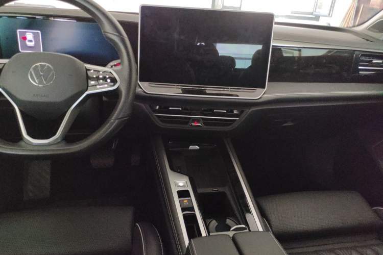 Used Volkswagen Magotan 2024 380TSI DSG Ultimate Edition Center Console