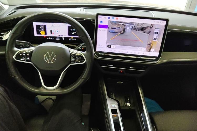 Used Volkswagen Magotan 2024 380TSI DSG Ultimate Edition Center Console