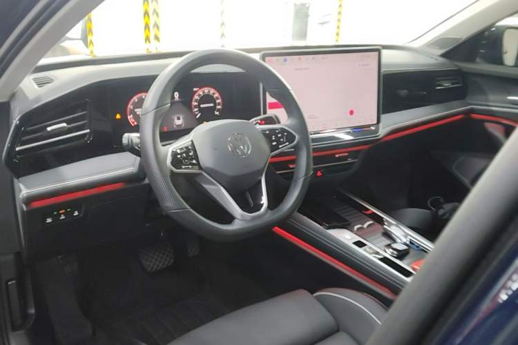 Used Volkswagen Magotan 2024 380TSI DSG Ultimate Edition Center Console