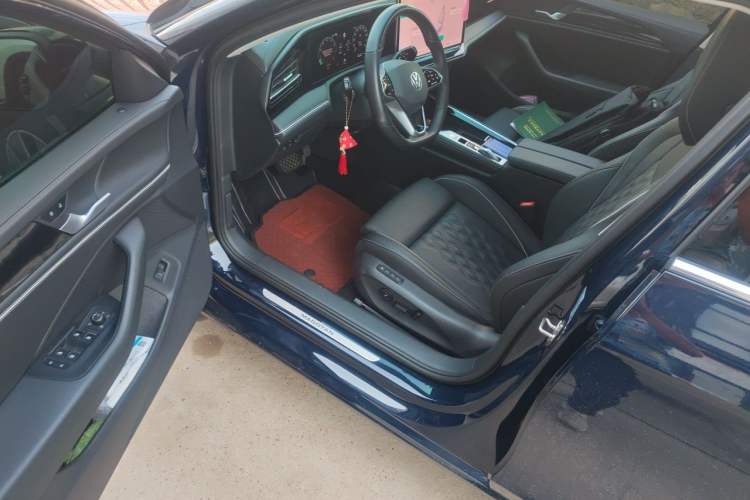Used Volkswagen Magotan 2024 380TSI DSG Ultimate Edition Driver Seat