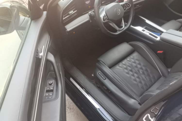Used Volkswagen Magotan 2024 380TSI DSG Ultimate Edition Driver Seat