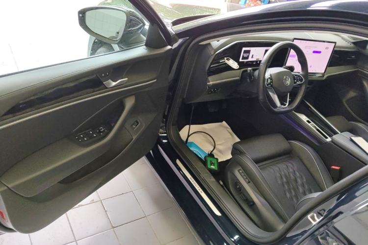 Used Volkswagen Magotan 2024 380TSI DSG Ultimate Edition Driver Seat