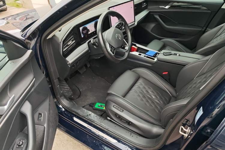 Used Volkswagen Magotan 2024 380TSI DSG Ultimate Edition Driver Seat