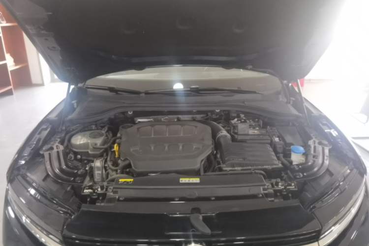 Used Volkswagen Magotan 2024 380TSI DSG Ultimate Edition Engine Bay