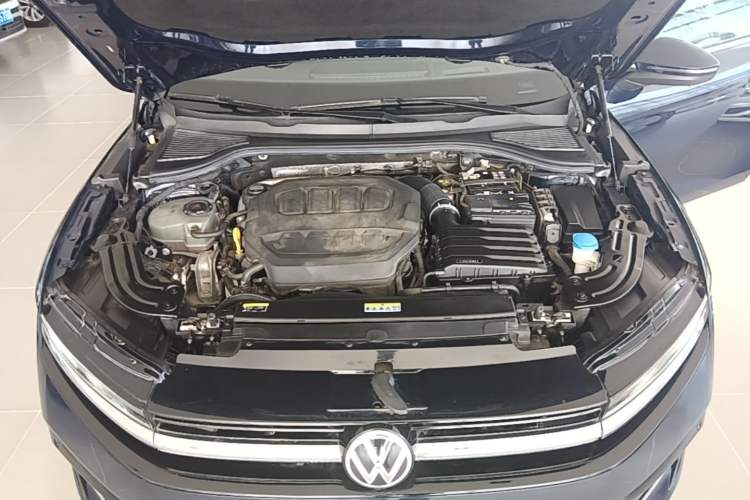 Used Volkswagen Magotan 2024 380TSI DSG Ultimate Edition Engine Bay