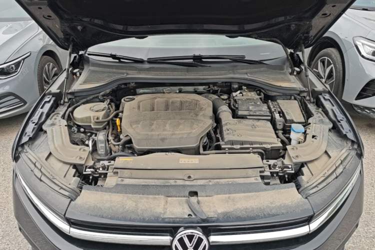 Used Volkswagen Magotan 2024 380TSI DSG Ultimate Edition Engine Bay