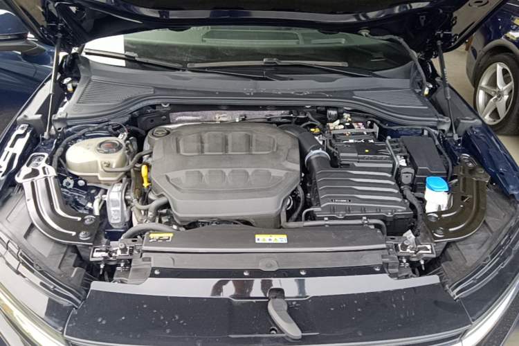 Used Volkswagen Magotan 2024 380TSI DSG Ultimate Edition Engine Bay