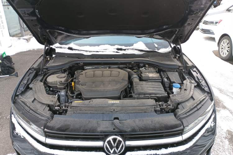 Used Volkswagen Magotan 2024 380TSI DSG Ultimate Edition Engine Bay