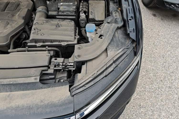 Used Volkswagen Magotan 2024 380TSI DSG Ultimate Edition Engine Bay Left