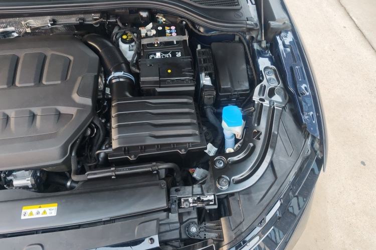 Used Volkswagen Magotan 2024 380TSI DSG Ultimate Edition Engine Bay Left