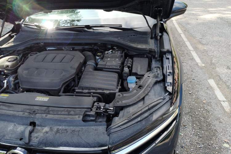 Used Volkswagen Magotan 2024 380TSI DSG Ultimate Edition Engine Bay Left