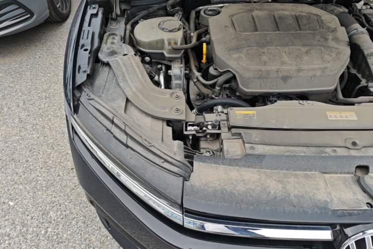 Used Volkswagen Magotan 2024 380TSI DSG Ultimate Edition Engine Bay Right
