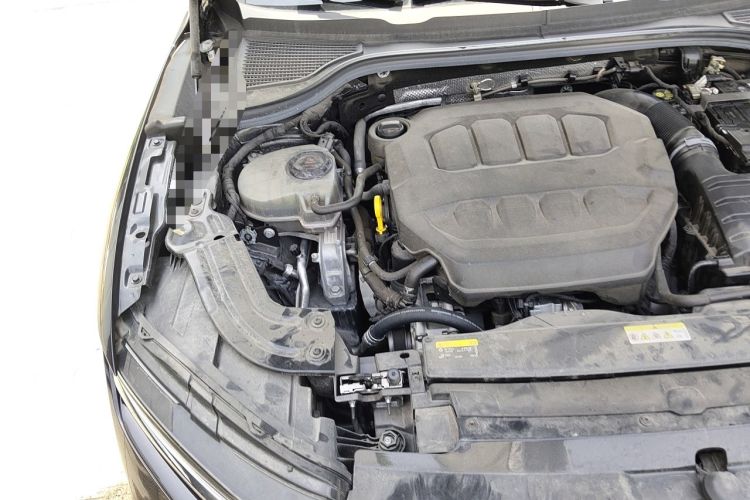 Used Volkswagen Magotan 2024 380TSI DSG Ultimate Edition Engine Bay Right