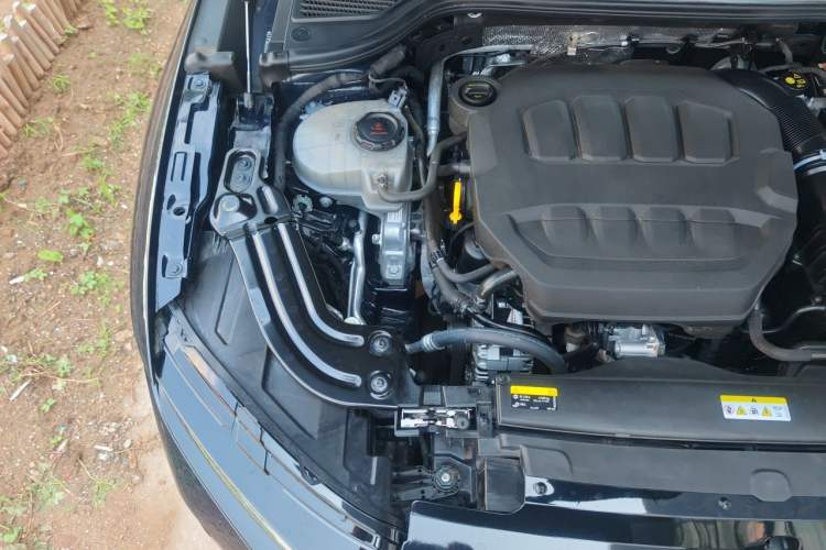 Used Volkswagen Magotan 2024 380TSI DSG Ultimate Edition Engine Bay Right