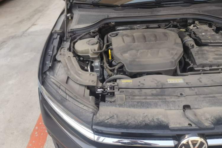 Used Volkswagen Magotan 2024 380TSI DSG Ultimate Edition Engine Bay Right