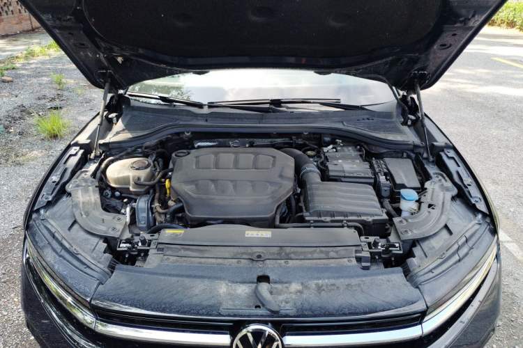 Used Volkswagen Magotan 2024 380TSI DSG Ultimate Edition Engine Bay