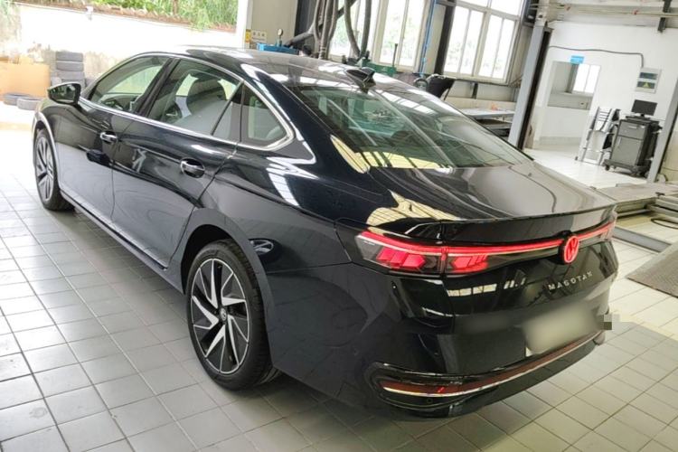 Used Volkswagen Magotan 2024 380TSI DSG Ultimate Edition Exterior 2