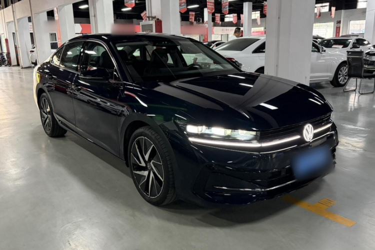 Used Volkswagen Magotan 2024 380TSI DSG Ultimate Edition Exterior 2