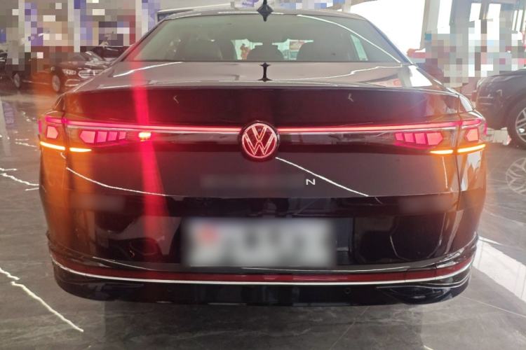 Used Volkswagen Magotan 2024 380TSI DSG Ultimate Edition Exterior 4