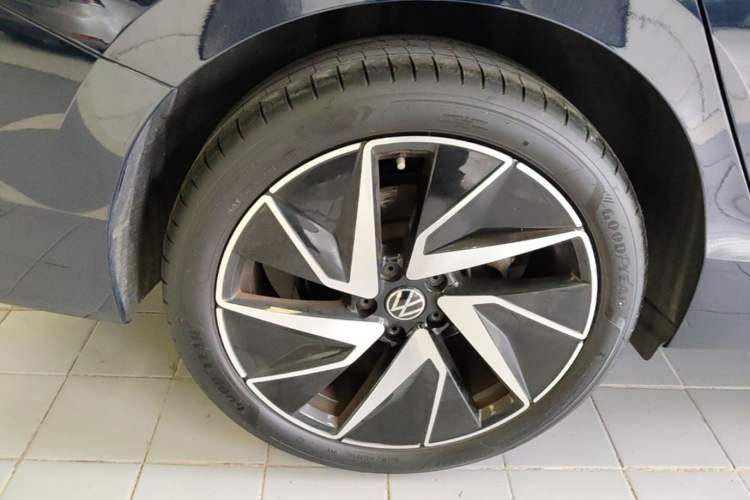 Used Volkswagen Magotan 2024 380TSI DSG Ultimate Edition Exterior 5