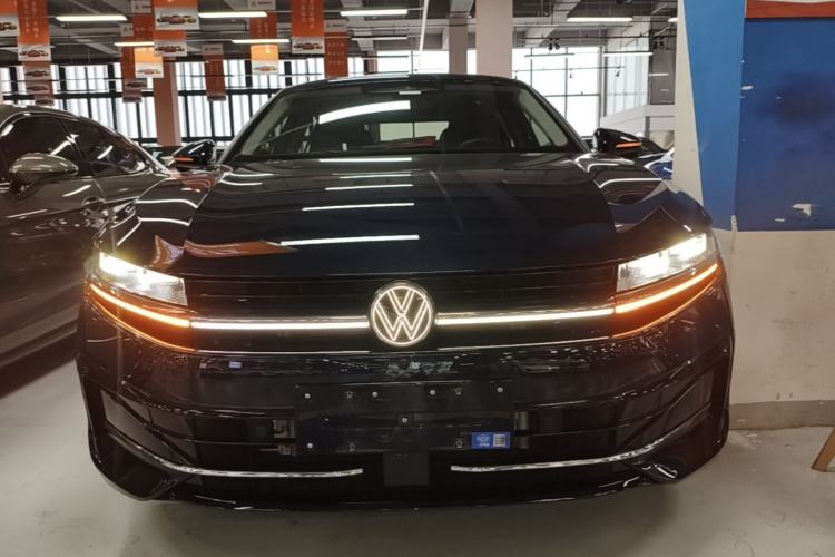 Used Volkswagen Magotan 2024 380TSI DSG Ultimate Edition Front