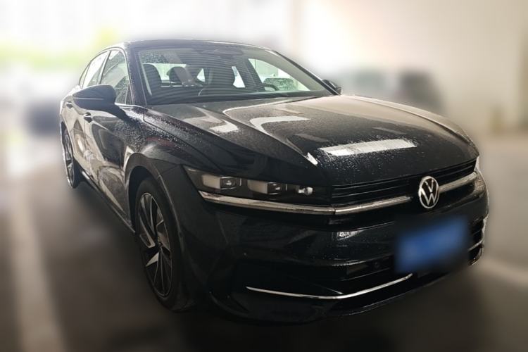 Used Volkswagen Magotan 2024 380TSI DSG Ultimate Edition Front Right 45 Deg