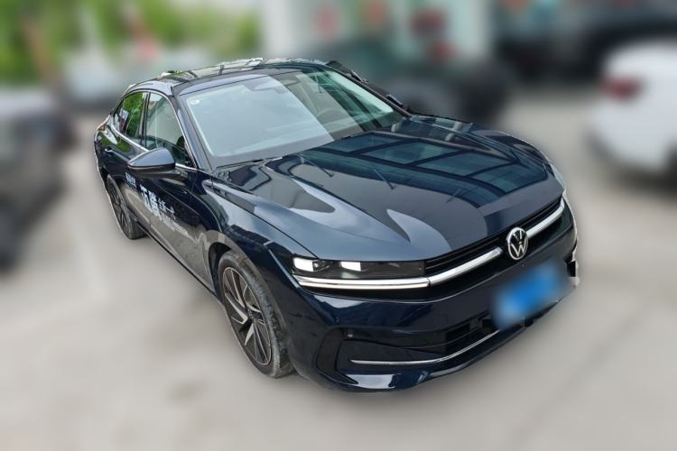 Used Volkswagen Magotan 2024 380TSI DSG Ultimate Edition Front Right 45 Deg