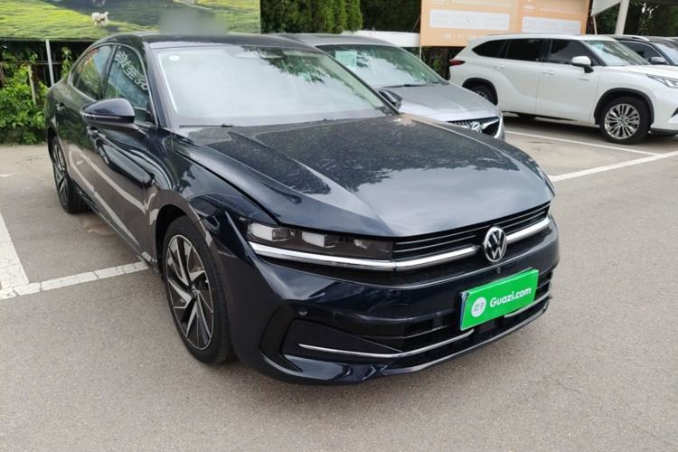 Used Volkswagen Magotan 2024 380TSI DSG Ultimate Edition Front Right 45 Deg