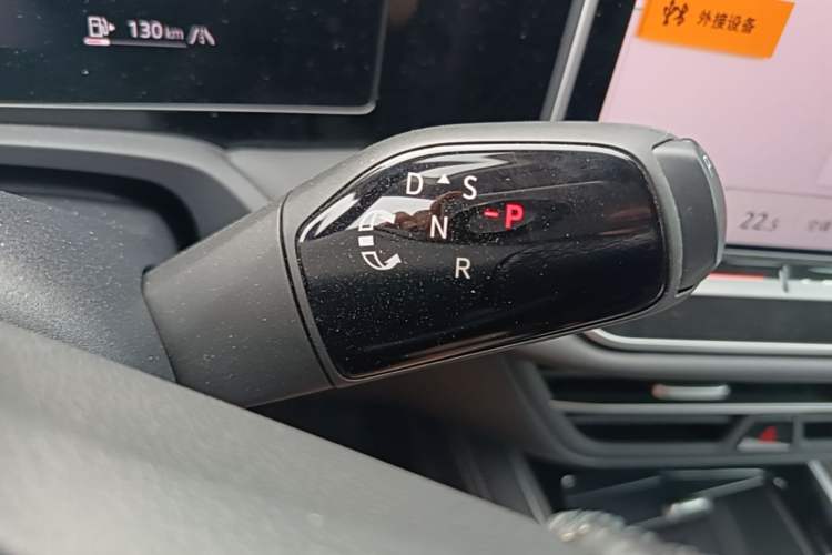 Used Volkswagen Magotan 2024 380TSI DSG Ultimate Edition Gear Lever