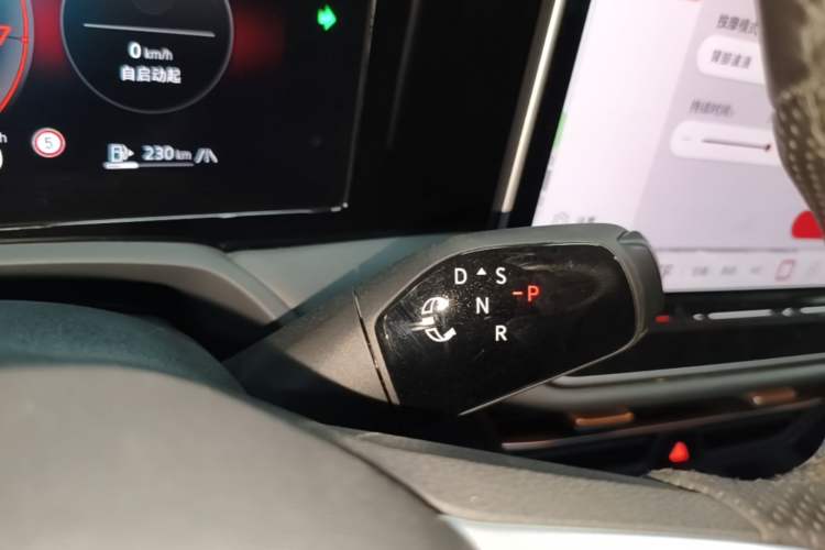 Used Volkswagen Magotan 2024 380TSI DSG Ultimate Edition Gear Lever