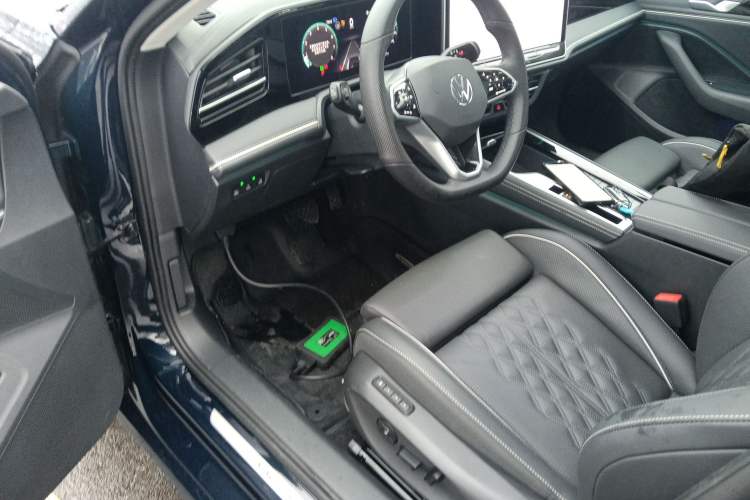 Used Volkswagen Magotan 2024 380TSI DSG Ultimate Edition Interior 3